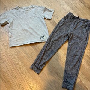 Cat & Jack Light Gray Graphic T-Shirt and All In Motion joggers Boys 8Y